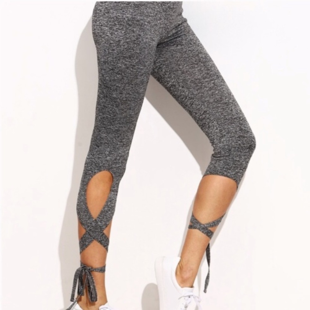Scorpio sol cross tie leggings active pants